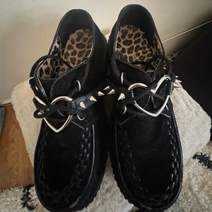 DEMONIA LOW TOP PLATFORM CREEPERS <3